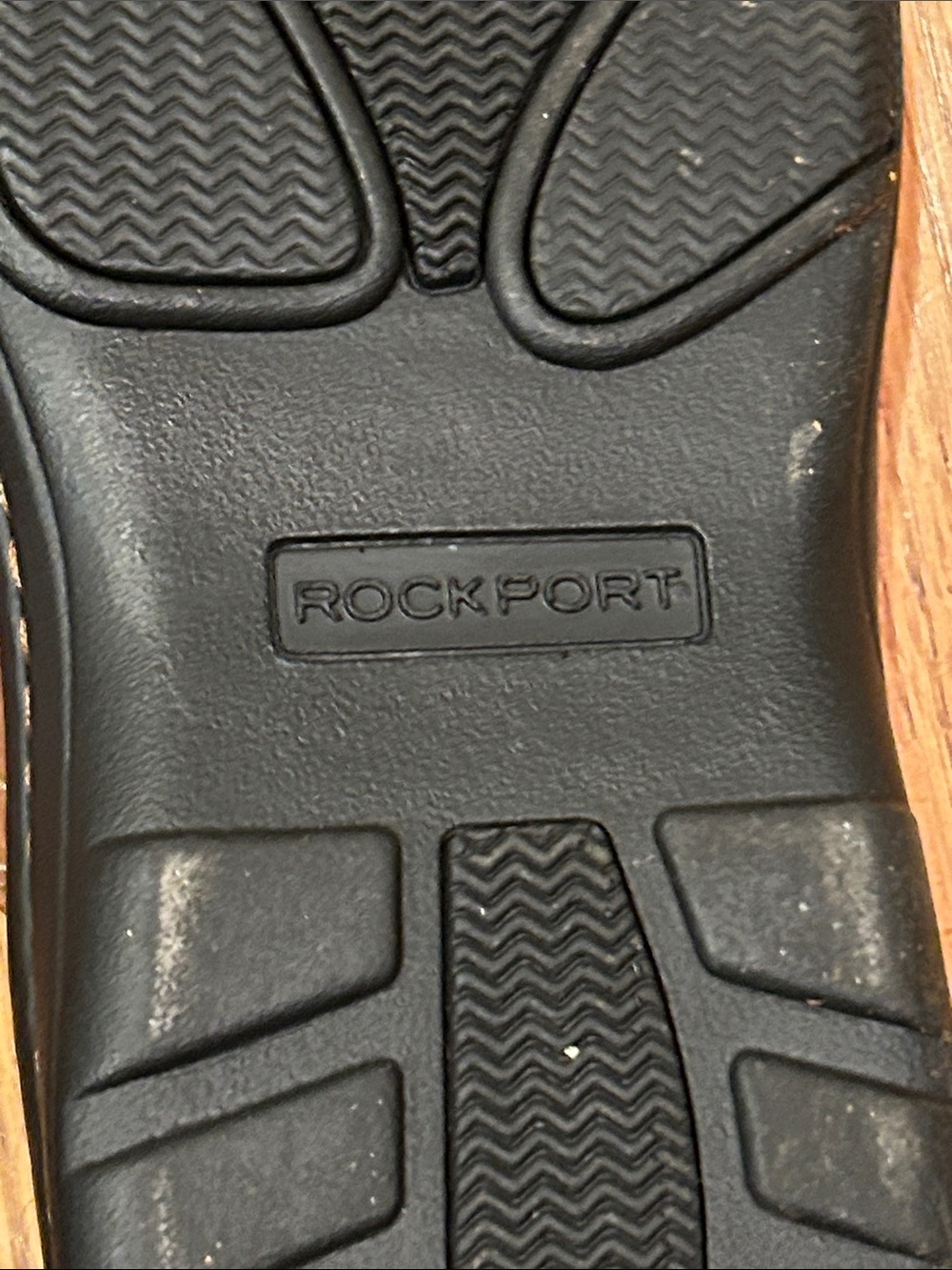 Rockport Brown and Black Men’s Leather Flip-Flops - Size 11 - Picture 10 of 11